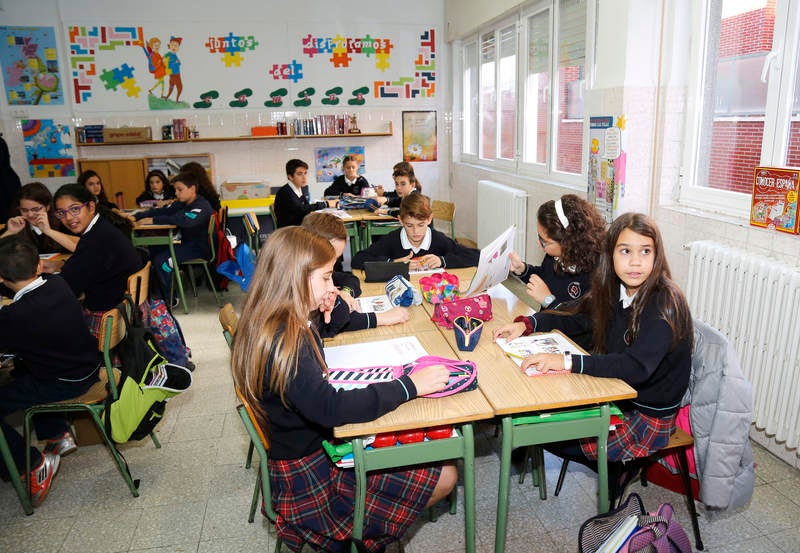 El centro, que acaba de cumplir las bodas de oro, cuenta con 310 alumnos