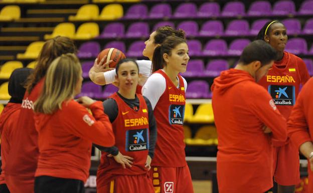 Integrantes de la selección española en Pisuerga.