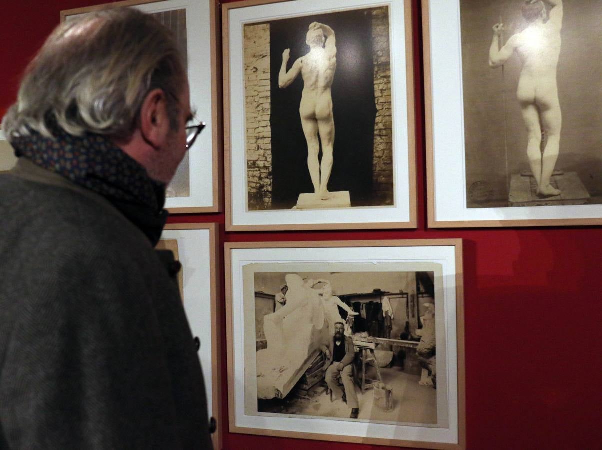 Acoge una exposición fotográfica con imágenes procedentes de los fondos del Museo Rodin (París) y materiales del taller de vaciados del antiguo Museo Nacional de Reproducciones Artísticas