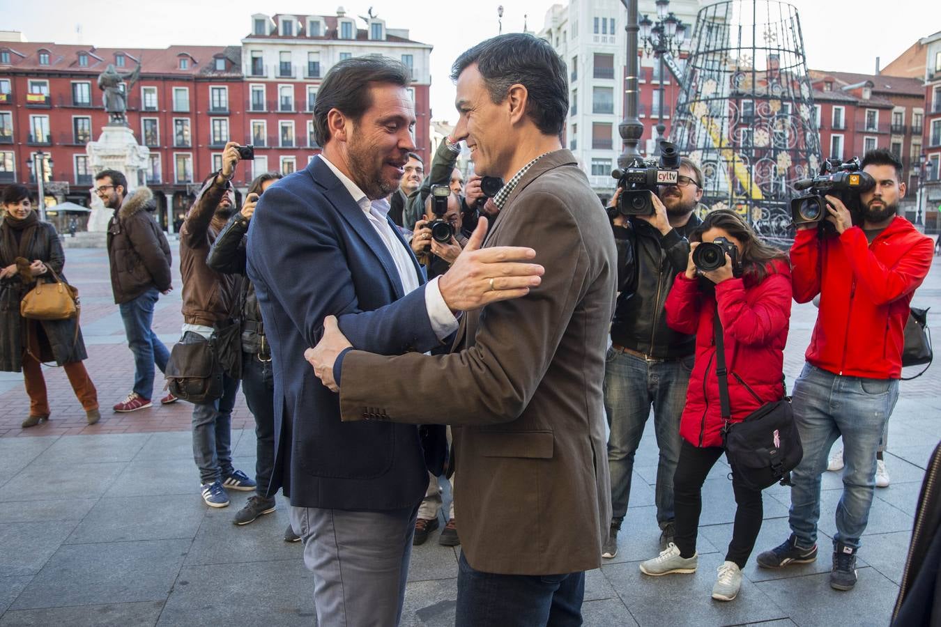 El secretario general del PSOE se reúne hoy y mañana en la capital vallisoletana con la Comisión Permanente socialista, el núcleo duro del PSOE federal