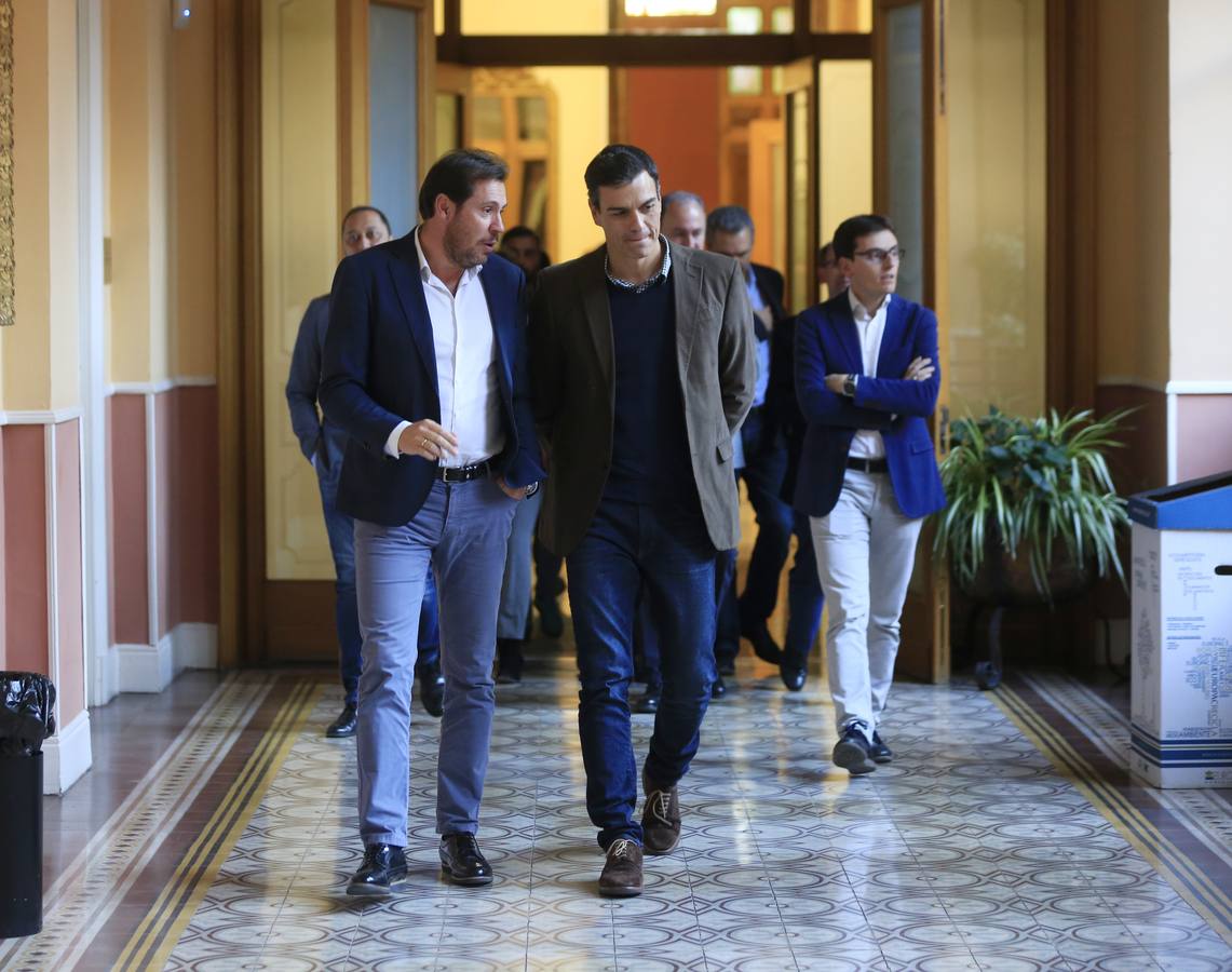 El secretario general del PSOE se reúne hoy y mañana en la capital vallisoletana con la Comisión Permanente socialista, el núcleo duro del PSOE federal