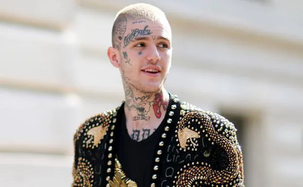 Fallece el cantante Lil Peep a los 21 años por una sobredosis