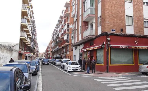 Esquinas de las calles Cartagena y Caamaño, en las Delicias. 