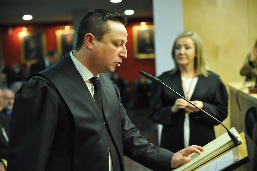 El Colegio de Abogados de Valladolid entrega insignias y reconocimientos durante su fiesta colegial