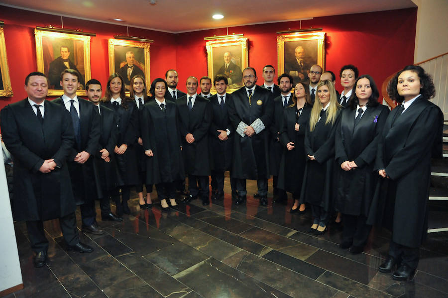 El Colegio de Abogados de Valladolid entrega insignias y reconocimientos durante su fiesta colegial