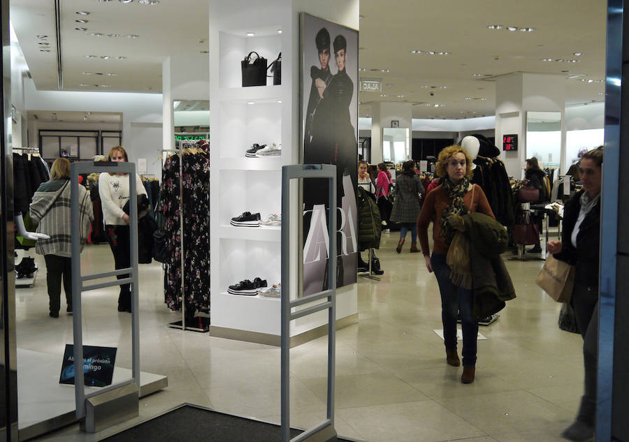 El Black Friday llena las tiendas en Salamanca