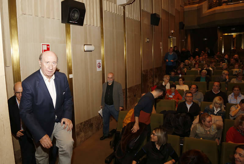 Presentacion del libro de José María Pérez Peridis &#039;Hasta una ruina puede ser esperanza&#039;