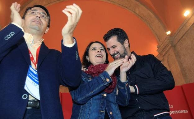 Fernando Pablos, Adriana Lastra y Luis Tudanca durante el congreso.