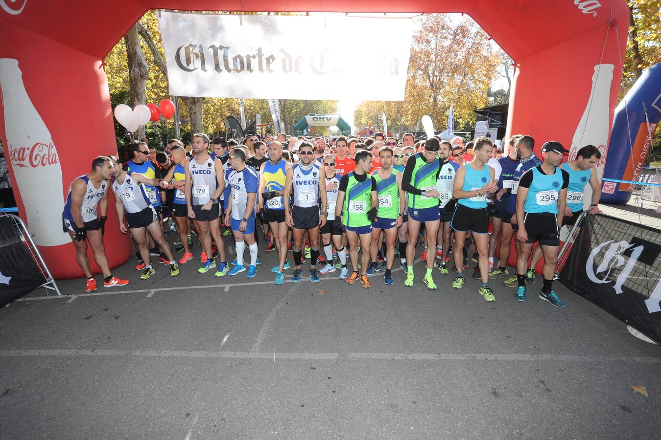 Photocall y salida de la II Carrera de Empresas de El Norte de Castilla