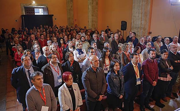 Representantes empresariales y sindicales asistieron, en calidad de invitados, al XIICongreso Provincial del PSOE.