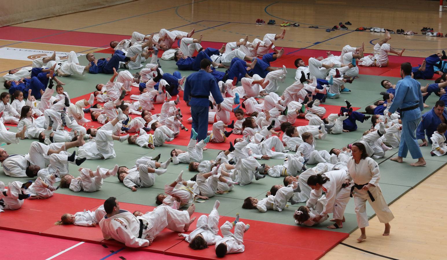 El club celebró sus 30 años con judocas de toda España en el polideportivo Pisuerga