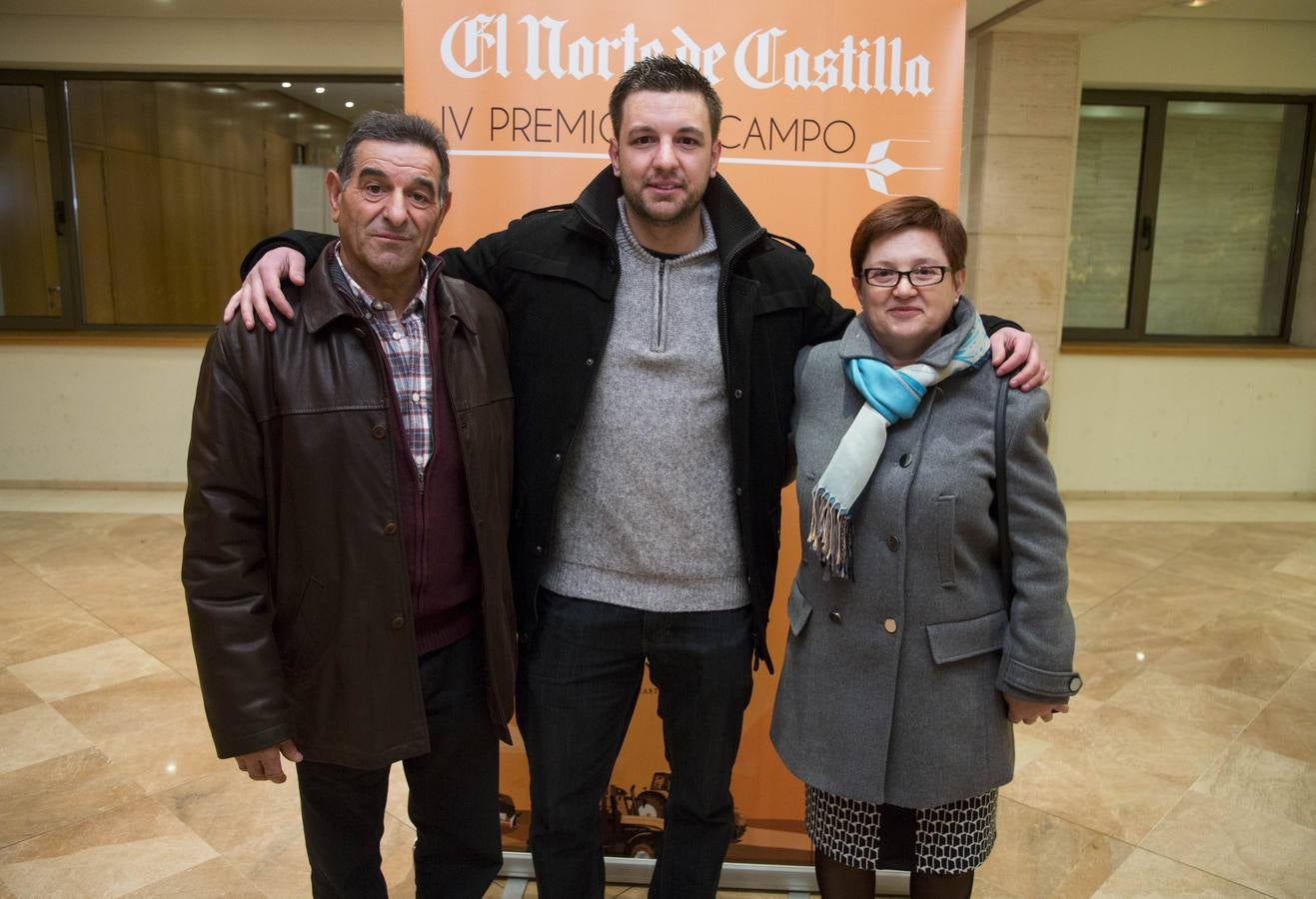 Amador Gómez, Alberto Gómez y Mari Nieves Reyes.