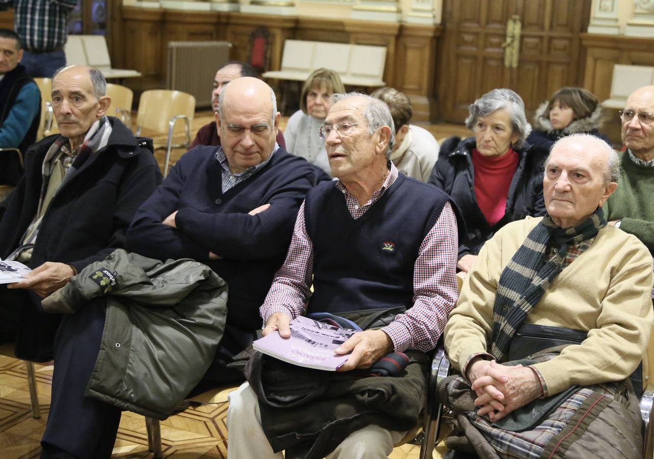 Óscar Puente y Óscar Campillo acompañaron al periodista en una nueva sesión del Aula de Cultura de El Norte de Castilla celebrada en el Ayuntamiento de Valladolid 