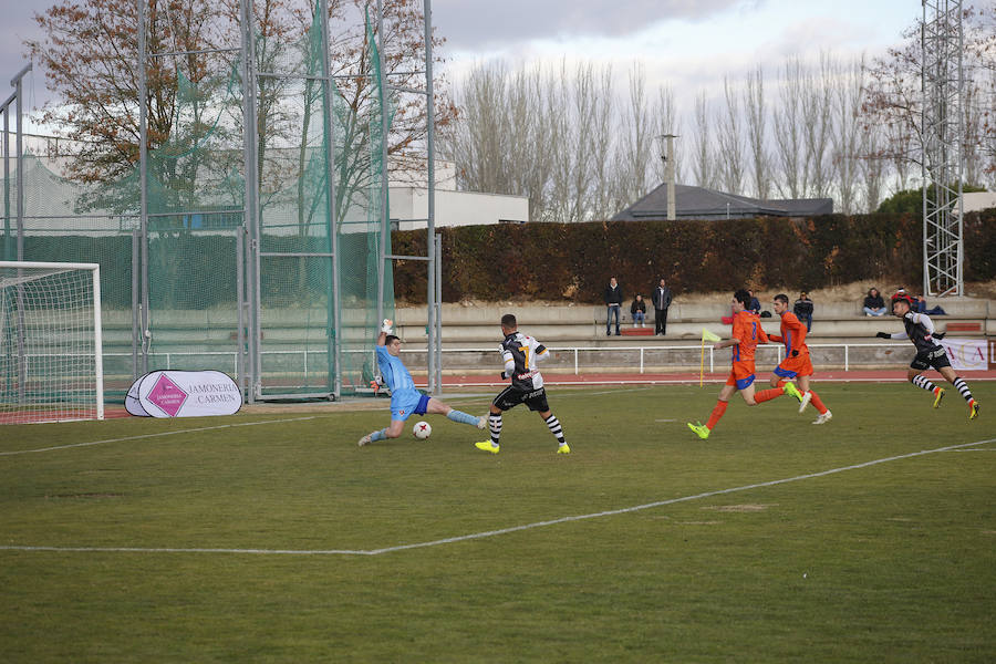 Partido entre Unionistas CF y el Burgos Promesas 2000