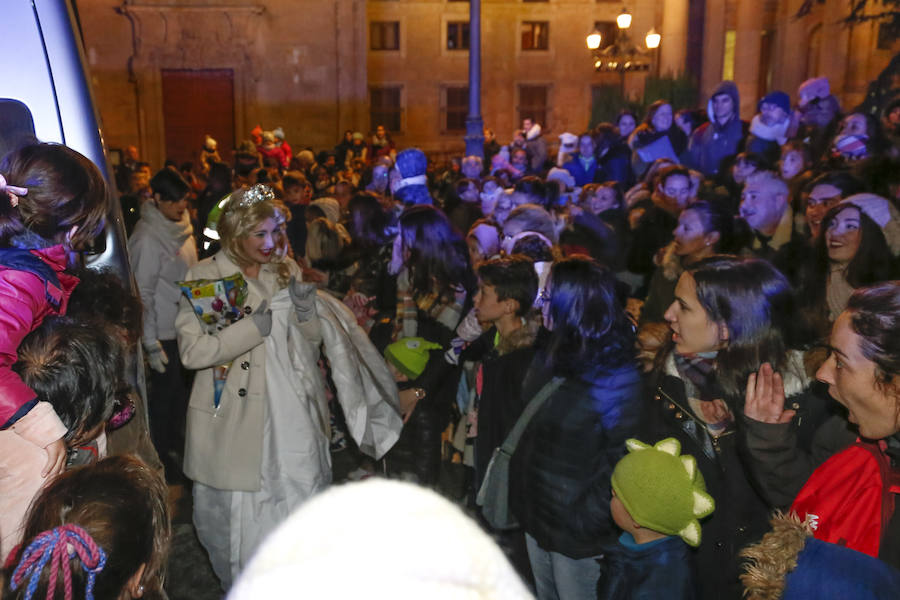 Un total de 40 casetas ofrecerán distintos productos artesanos, alimentarios, de bisutería o de ropa hasta el 8 de enero en la plaza de Anaya