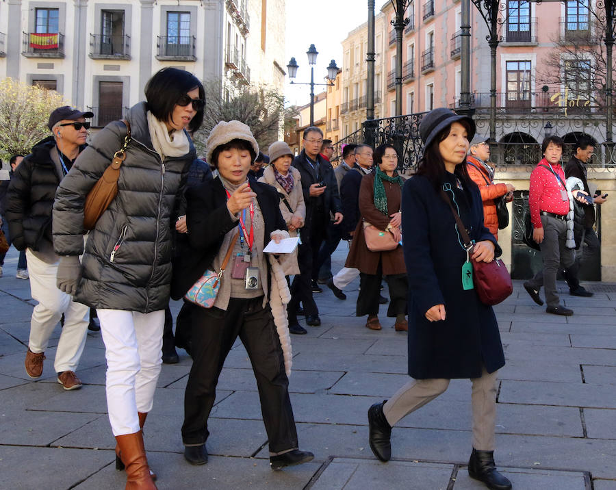 Turistas en Segovia durante el puente de la Constitución