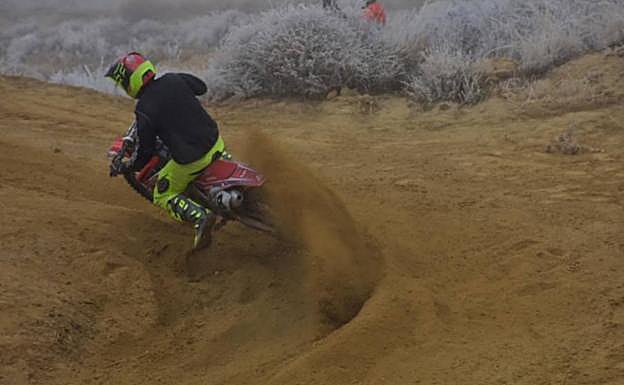 Un participante durante el recorrido. 