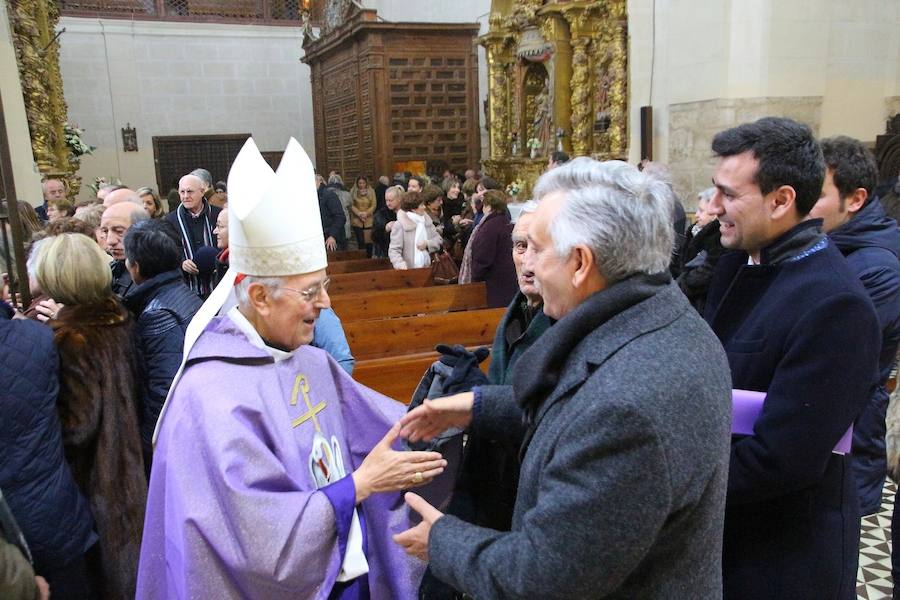 El cardenal arzobispo de Valladolid, Ricardo Blázquez, presidió una misa en la centenaria iglesia conventual