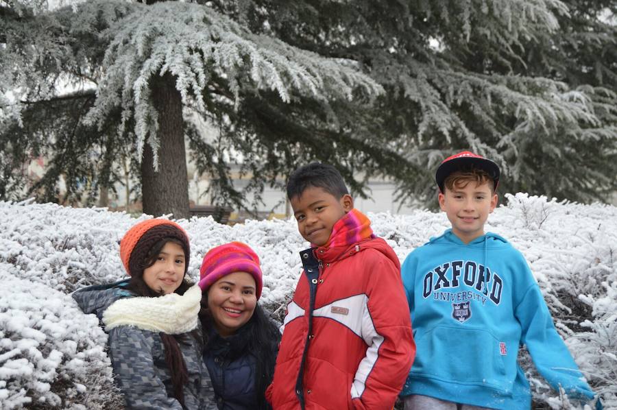 Yaneris Martínez con su hermana Emi, su hijos Andés y Natalia y su sobrino Juan David.