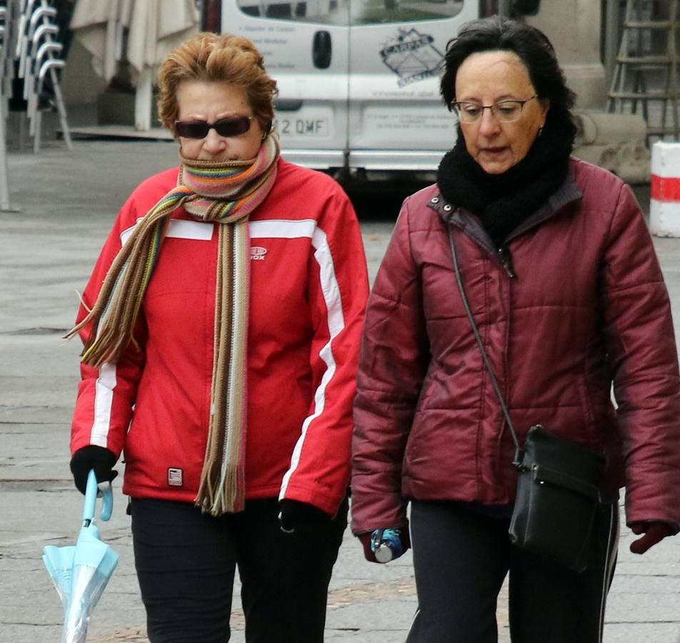 Jornada de frío y nieve en Segovia