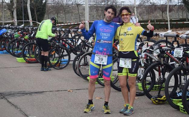 Antonio Cerezo y Sonia Sánchez, ganadores del II Circuito de Duatlón de Salamanca. 