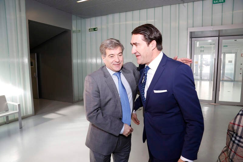 El alcalde, Alfonso Polanco, ha inaugurado el foro organizado por El Norte de Castilla con el patrocinio del Ayuntamiento de la capital y la empresa de aseo urbano Urbaser