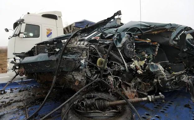 Accidente mortal de trafico entre un turismo y una furgoneta en el km 339 de la N-234. 
