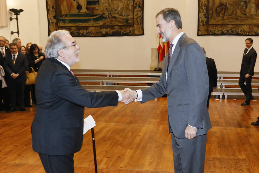 El Rey preside en la USal la presentación del Diccionario Panhispánico Jurídico