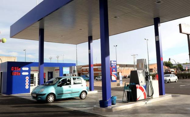 Gasolinera 'low-cost' en Valladolid.