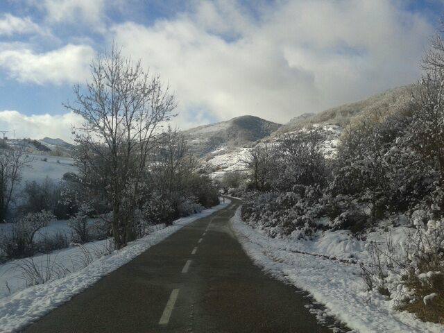 La nieve llega de nuevo a la Montaña Palentina