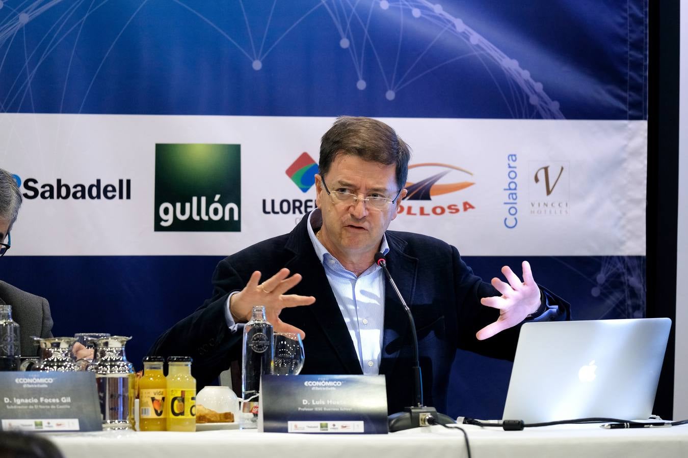 El profesor analiza en la jornada diferentes aspectos del liderazgo empresarial