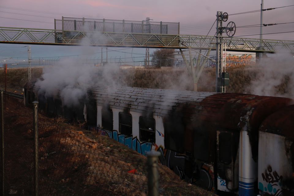 En muy poco tiempo una densa masa de humo cubría el cielo de toda la zona y era visible desde prácticamente toda la ciudad