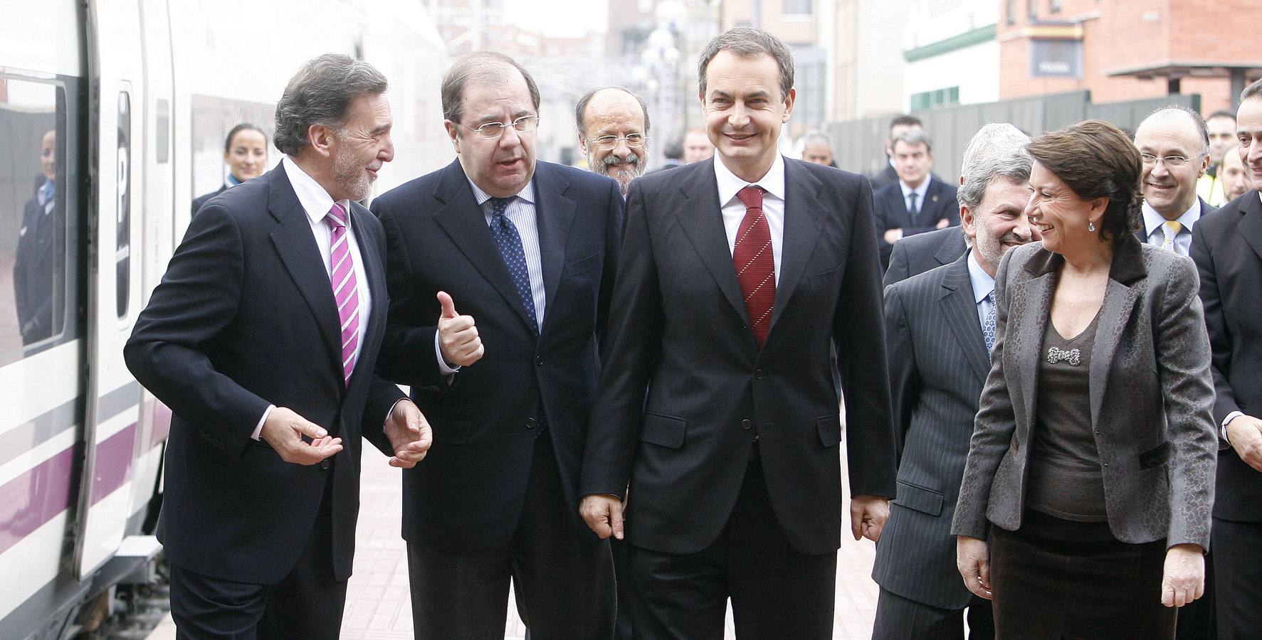 Miguel Alejo, Juan Vicente Herrera, José Luis Rodríguez Zapatero y Magdalena Álvarez, en la estación del Campo Grande.