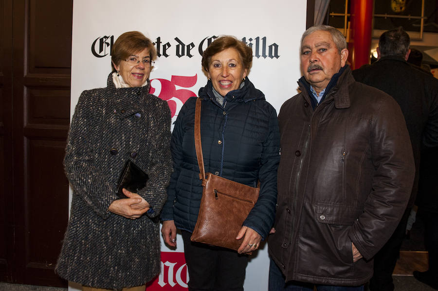 María Luisa Gil, Rosina López y José Luis Rincón.