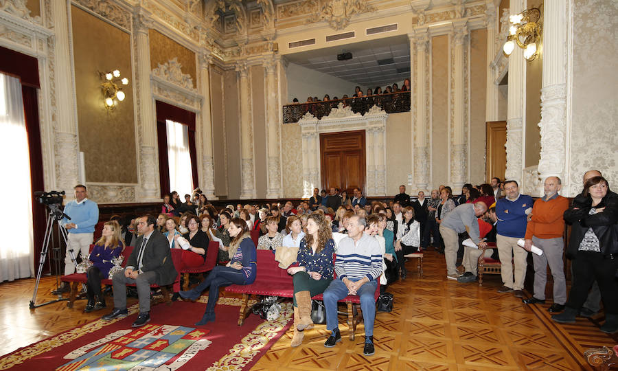 La Diputación homenajea a sus trabajadores por los años de servicio