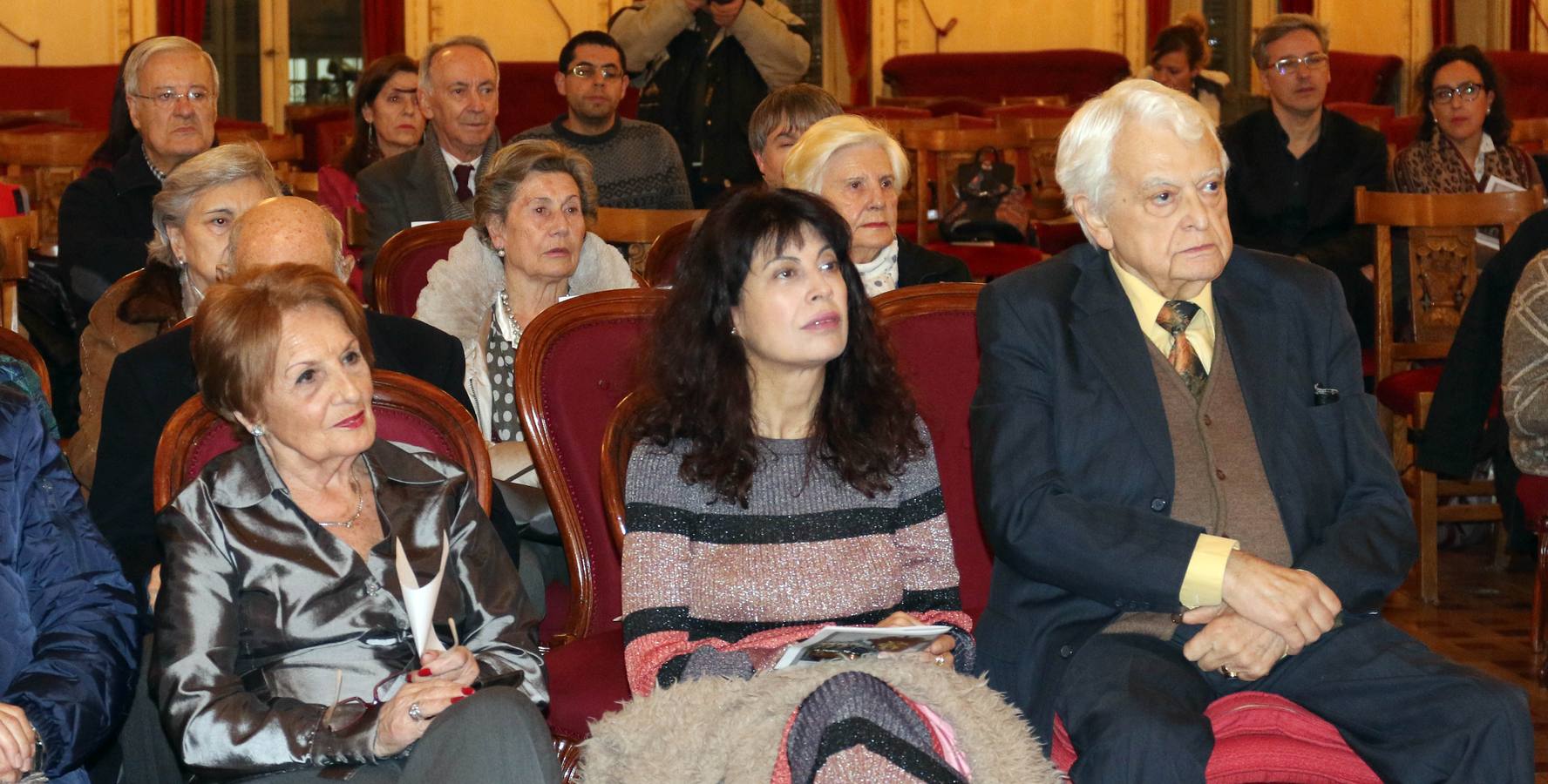 La obra, editada por Vitruvio, recoge distintos destellos de la trayectoria lírica del autor desde 1983 hasta 2014