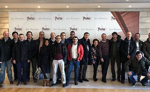Directivos de Gullón, en la visita a Protos. 