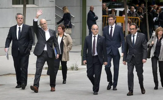 La mayoría de los exconsellers del Govern catalán llega a la Audiencia Nacional para declarar ante la jueza Carmen Lamela. 
