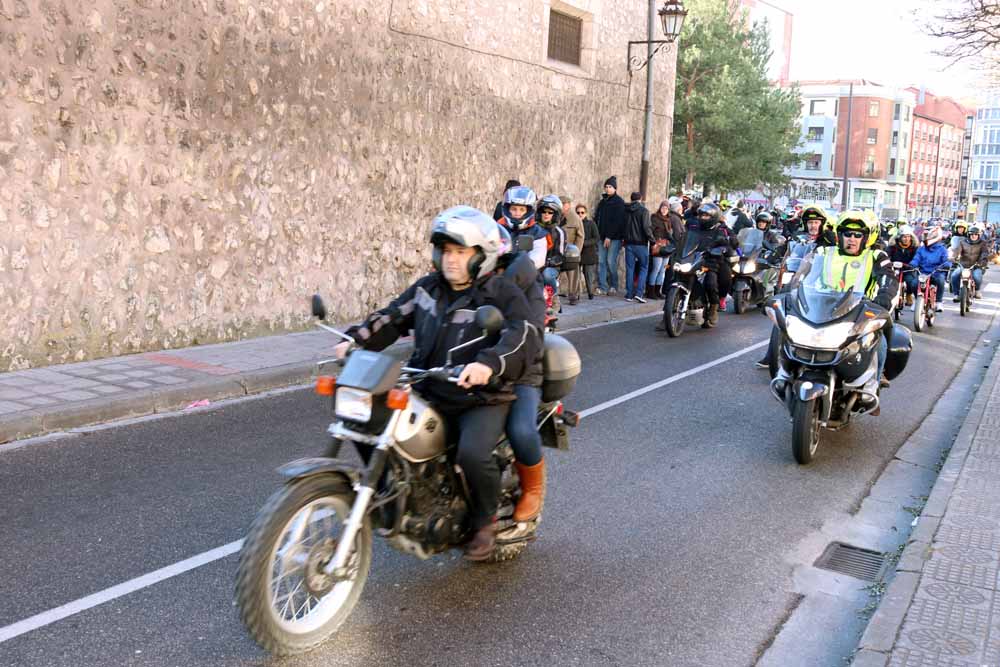 Cerca de 1.000 moteros han participado en la campaña solidaria del Real Moto Club Burgalés