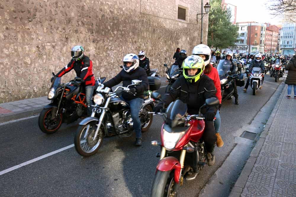 Cerca de 1.000 moteros han participado en la campaña solidaria del Real Moto Club Burgalés