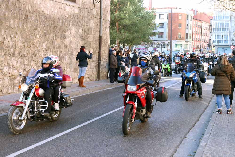 Cerca de 1.000 moteros han participado en la campaña solidaria del Real Moto Club Burgalés