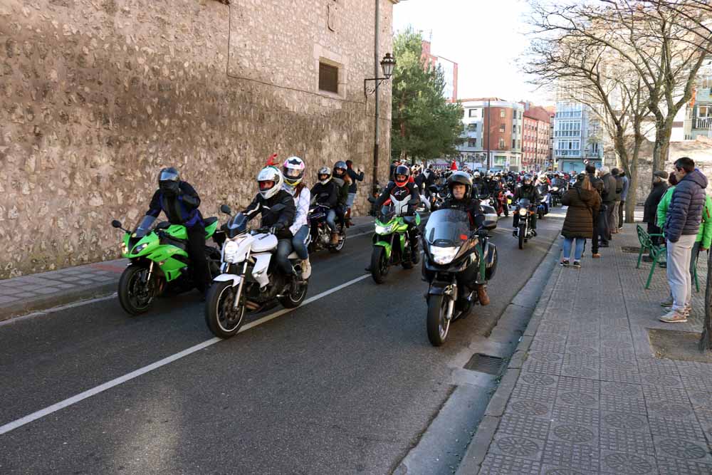 Cerca de 1.000 moteros han participado en la campaña solidaria del Real Moto Club Burgalés