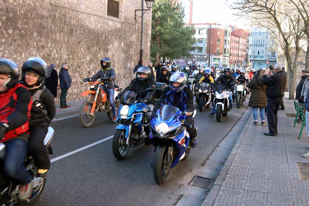 Cerca de 1.000 moteros han participado en la campaña solidaria del Real Moto Club Burgalés