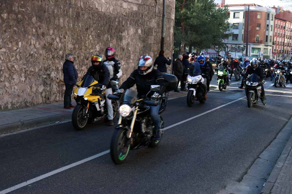 Cerca de 1.000 moteros han participado en la campaña solidaria del Real Moto Club Burgalés