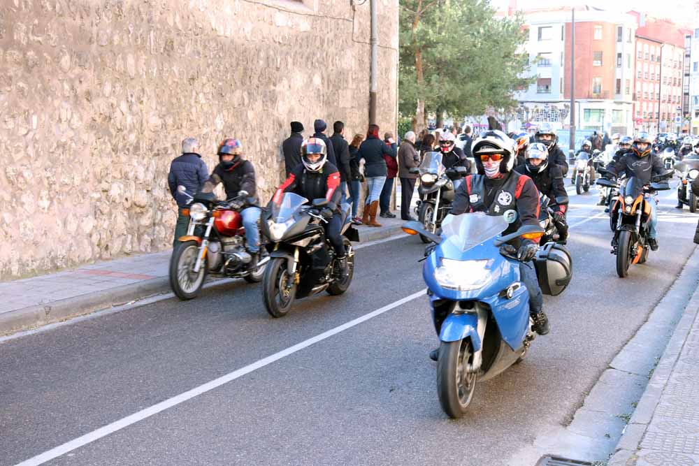 Cerca de 1.000 moteros han participado en la campaña solidaria del Real Moto Club Burgalés