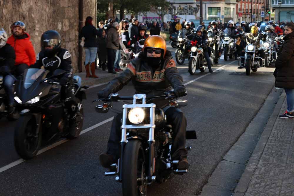 Cerca de 1.000 moteros han participado en la campaña solidaria del Real Moto Club Burgalés