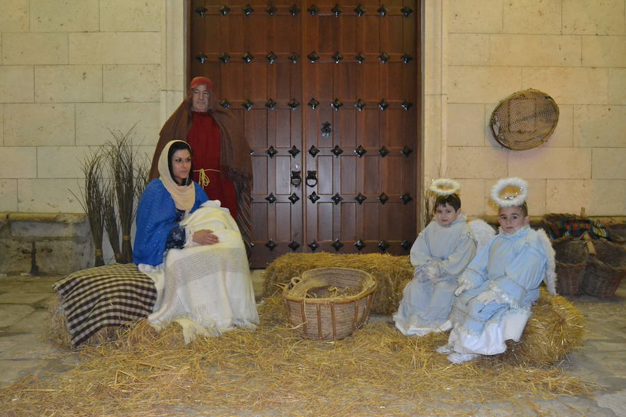 80 figurantes participan en el belén viviente de Villanubla