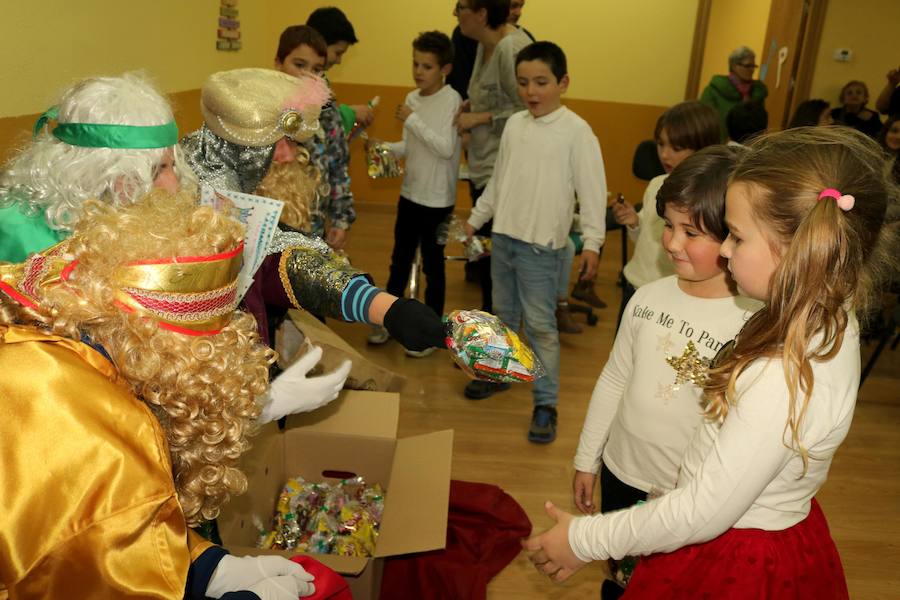 Los pajes reales recorren la geografía palentina