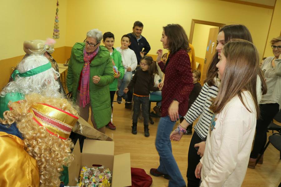 Los pajes reales recorren la geografía palentina