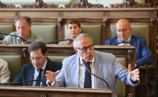 José Antonio Martínez Bermejo, en un pleno del ayuntamiento de Valladolid